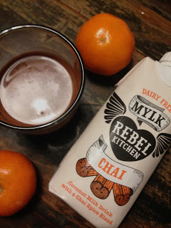 Glas und TetraPak Dairy Free Mylk Rebel Kitchen Chai: Coconut Milk Drink with a Chai Spice Blend